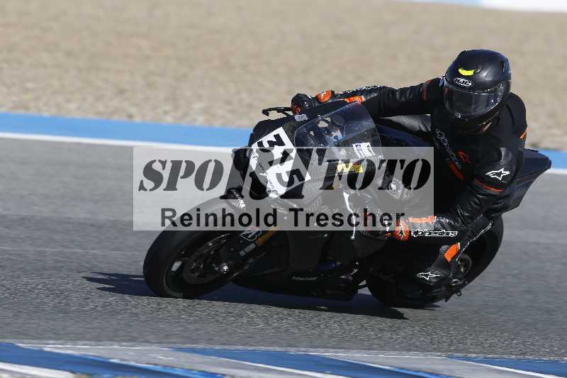 /Archiv-2024/02 29.01.-02.02.2024 Moto Center Thun Jerez/Gruppe gruen-green/315